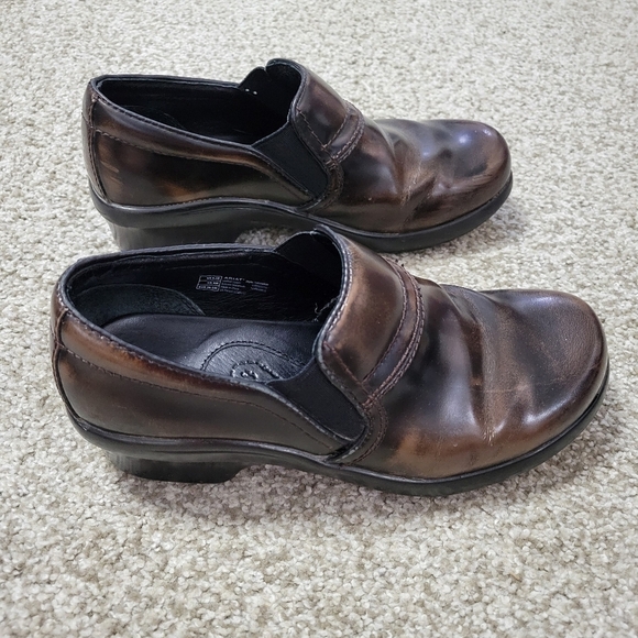 Ariat Women's Brown Clogs, Size 6.5 - Picture 3 of 11